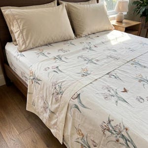 Vintage 70s Butterflies Botanical Iris Tulip Print Double Flat Fitted 2pc Bed Sheet Set Full Queen Fabric