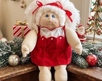 Vintage 1983 soft sculpture Cabbage Patch Kid doll - the little