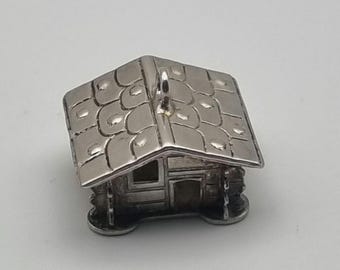Vintage 800 Silver Vintage Karo Old House/Cabin Charm Pendant