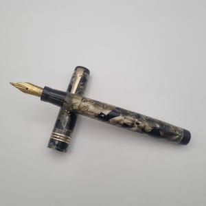 スワン万年筆レバーレス14K（Swan Fountain Pen）