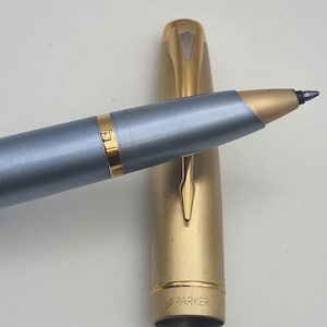 Parker 100, Diamond Blue, Rollerball Pen.