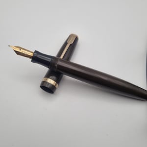 Vintage, Parker Duofold, NS. Chocolate Brown, Fully Restored Ready to Write.