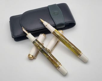 Pelikan Souveran M400 Fountain Pen and Rollerball Set, In White and Tortoiseshell finish. Superb Condition. Incudes Pelikan Carry Case.