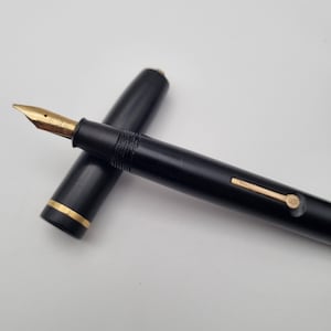 A Rare, Conway Stewart Dandy, Ringtop 720 in Hard Rubber. 1930s