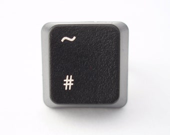 Pierścień z hashtagiem # Ręcznie robiony z klawiatury komputera Brelok do kluczy Pierścień z recyklingu Pierścień z recyklingu