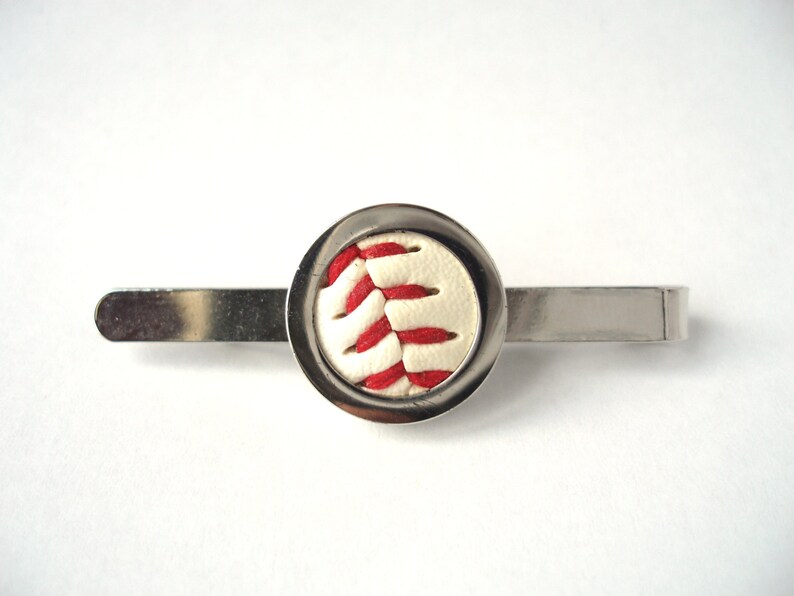 groom cufflinks and tie clip