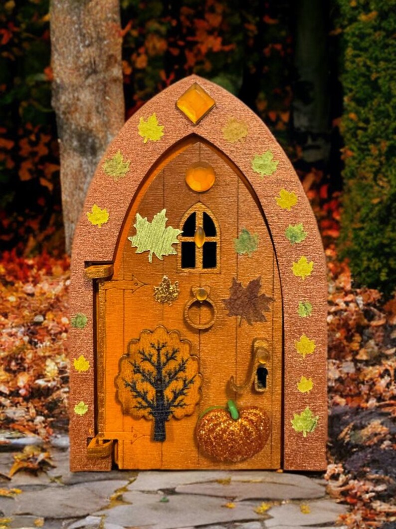 Miniature Fairy Door For Tree Decoration, Whimsical Outdoor Accessory For Enchanted Garden Fantasy Landscape Blue