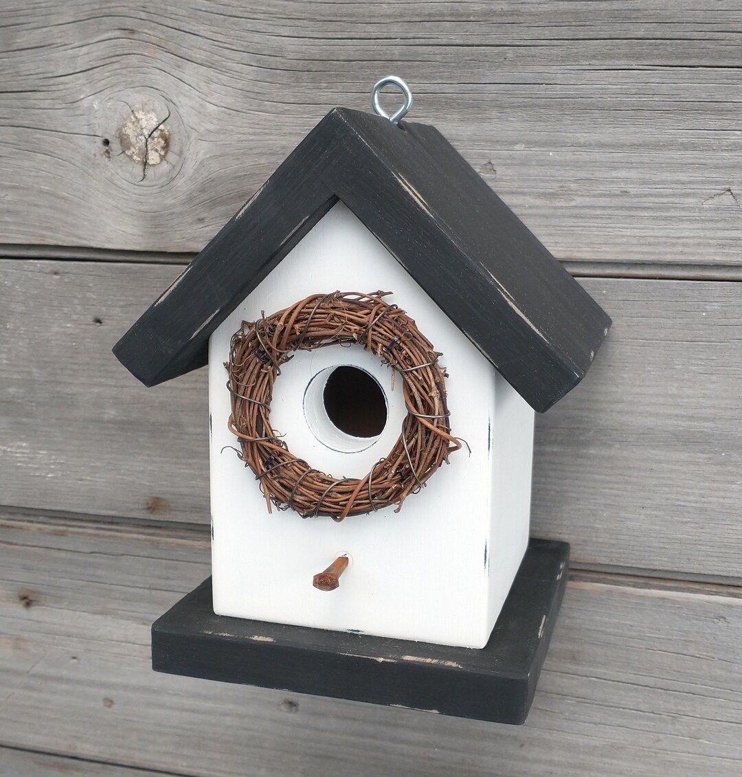 Rustic Birdhouse Outdoor Solid Wood Birdhouse for Chickadees, Wrens and