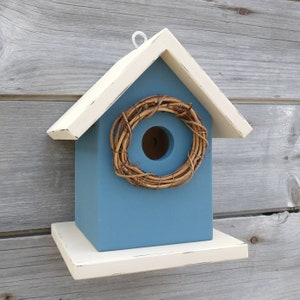 Birdhouse Outdoor Handmade in USA.