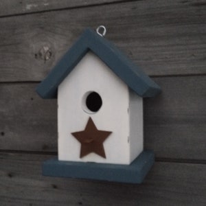 Rustic Star Birdhouse Outdoor wooden birdhouse for Chickadees, Wrens and Finches. image 2