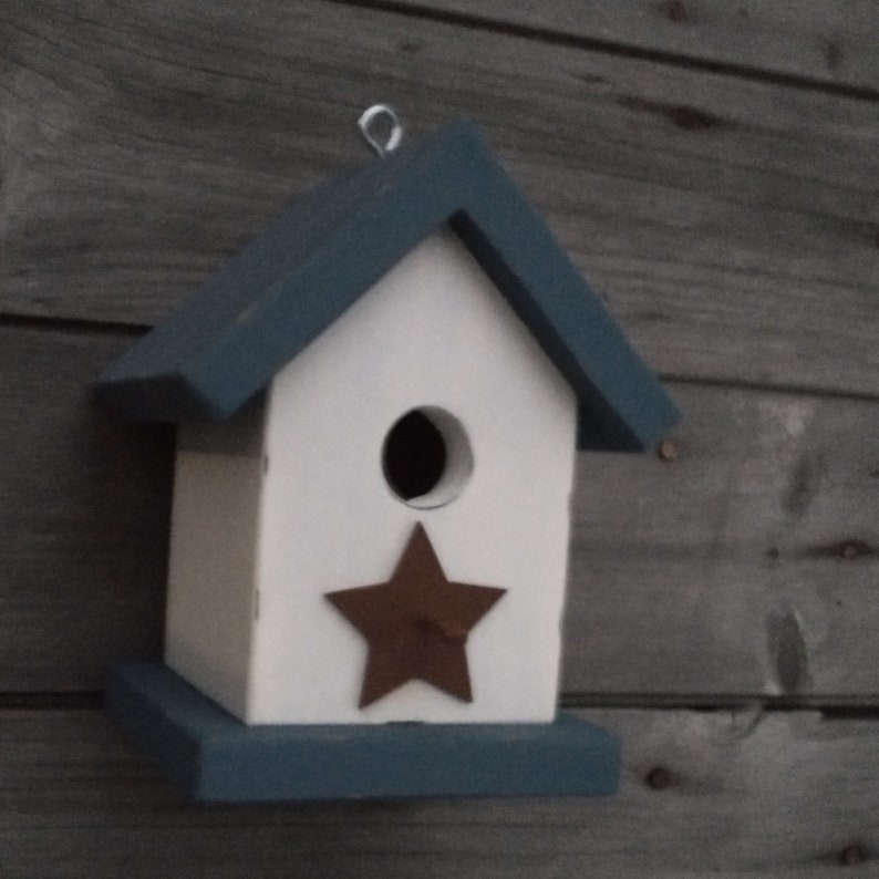 Rustic Star Birdhouse Outdoor wooden birdhouse for Chickadees, Wrens and Finches. image 3