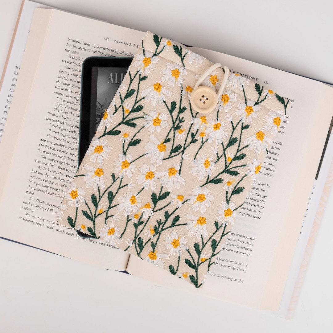 Little Daisy Embroidered Kindle Sleeve, E-reader Pouch, Kindle Basic 6 ...
