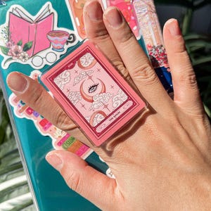 Supporto Kindle The Moon Tarot, supporto Kindle, accessori Kindle, impugnatura magnetica Kindle, supporto per telefono, impugnature per telefono, impugnatura Kobo, regali per amanti dei libri