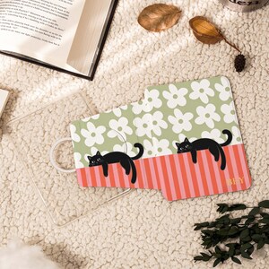 Personalized Lazy Kitty Detachable Magnetic Kindle Case,Removable Kindle Cover with Built-in hand strap,Paperwhite 12th Gen Case, Gift