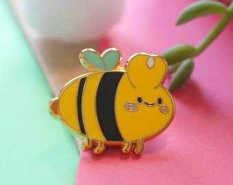 Kawaii Bee Enamel Pin – Happy Bumble Bee Lapel Pin