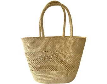 Bolso de playa colombiano tejido a mano con palma de iraca