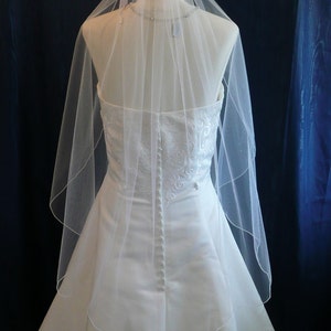 Fingertip length Cascading Angel style wedding veil Sale image 3