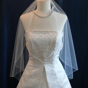 elegant and flowing Fingertip length Angel Cut Bridal Veil  Pencil Edge  Sale