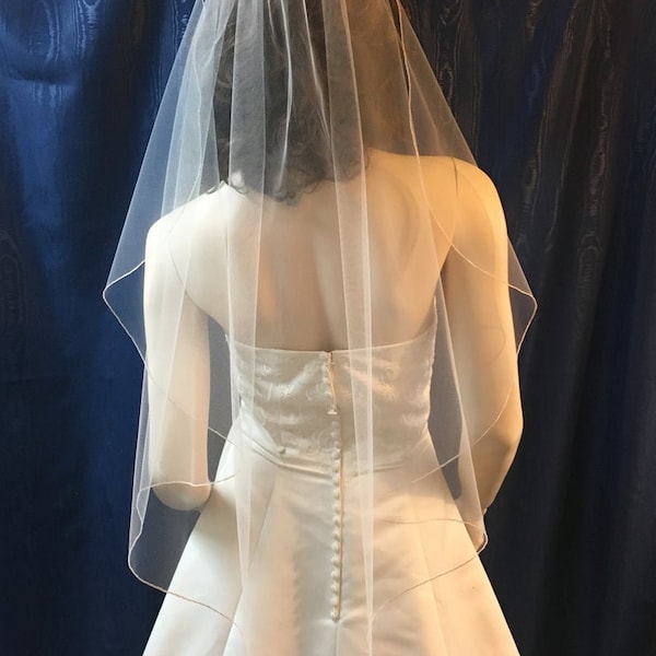 Angel Cut Bridal Veil: Cascading Tulle with Pencil Edge