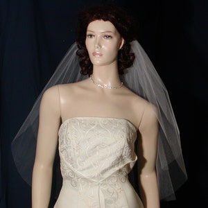 Wedding veil , bridal veil, 2 tier, elbow length, raw plain cut edge, classic style Sale image 2