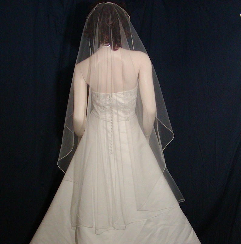 Wedding Veils bridal veils Cascading Petal cut Waltz length veil Blush Sale image 4