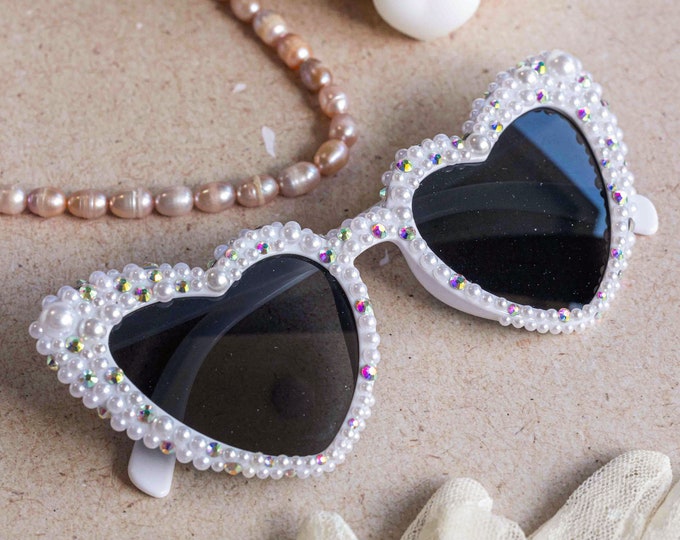 Bride team,Bride tribe,bridesmaid,Bride To Be Sunglasses,Bride Heart Sunglasses,Bridal Shower,Bachelorette Sunglasses,Bride Pearl Sunglasses