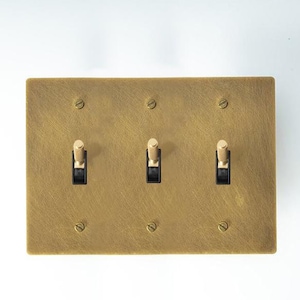 Gealterte Messing 3-Gang Kippschalter Platte
