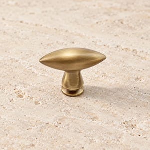 Olive Shaped Cabinet Knob in Antique Brass, 48 mm Grip