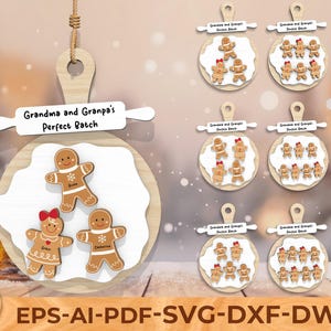 Può includere: Ornamenti natalizi in legno con omini di pan di zenzero su un design rotondo a tagliere. Gli ornamenti hanno un manico a matterello e la scritta "Grandma and Granpa's Perfect Batch". Gli omini di pan di zenzero hanno fiocchi rossi e glassa bianca.