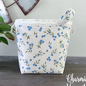 Knitting Project Bag with Pockets, Blueberry Blossoms Drawstring Crochet Pouch,  Small or Large Size Yarn Organizer