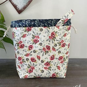 Knitting Project Bag 2 Sizes, Vintage Floral Roses Drawstring Crochet Sock Shawl Project Bag Pouch, Gifts for Knitters Crocheters