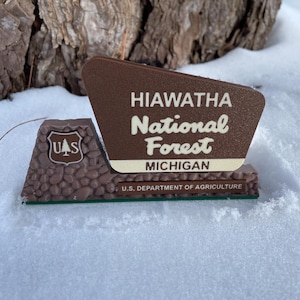 Mini carteles del Bosque Nacional de Michigan, impresos en 3D