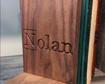 Serre-livres en bois, support décoratif moderne unique et personnalisé en noyer foncé