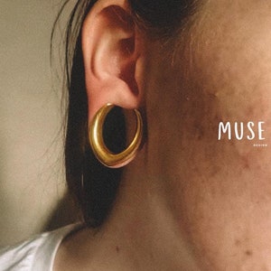 Gold Saddle Plugs Earrings Ear Tunnel for Stretched Ears Stainless Steel Ear Expander Jewelry