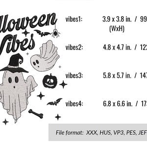 Op de afbeelding: Halloween Vibes borduurpatroon met een spook met een heksenhoed, een pompoen en andere griezelige elementen. Het ontwerp is verkrijgbaar in verschillende maten, van 3,9 x 3,8 inch tot 6,8 x 6,6 inch. Bestandsformaten omvatten XXX, HUS, VP3, PES, JEF, DST, EXP en VIP.