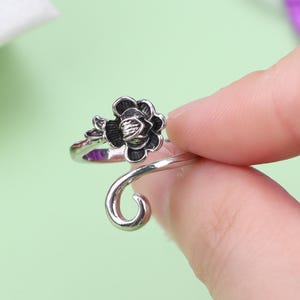 Lotus Yarn Tension Ring, Adjustable Knitting Ring, Tension Ring Sterling Silver, Yarn Tension Ring Left Hand, Beginner Knitting Crochet Gift