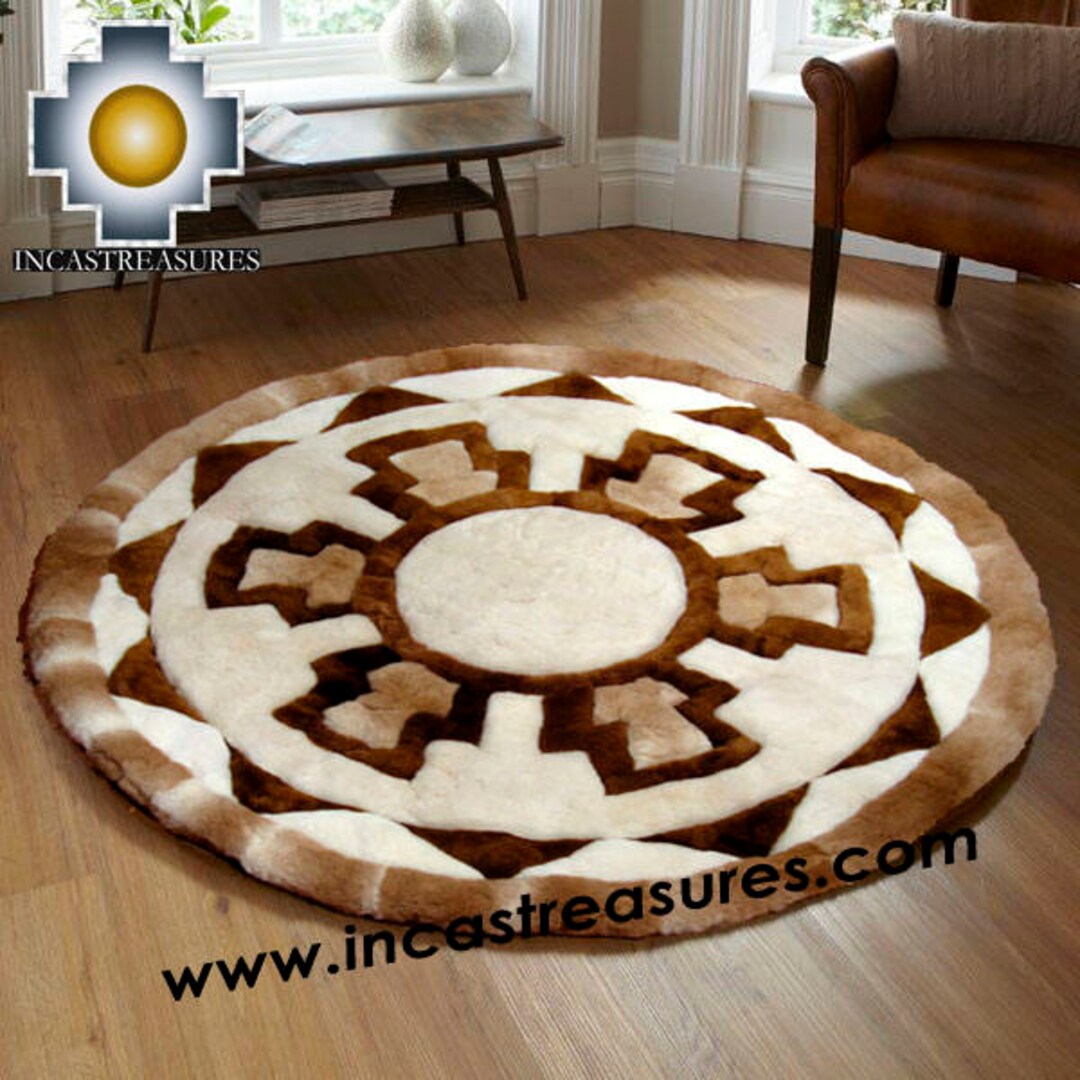 Baby Alpaca Fur Rug, Round Shield Design, Handmade in Peru - Etsy