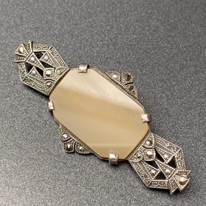 Vintage 925 Sterling Silver German Art Deco marcasite and unusual centre stone brooch
