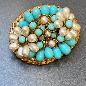 Art Deco, 1930s, believed Louis Rousselet, vintage French turquoise glass costume jewellery brass petal flower brooch, trombone clasp