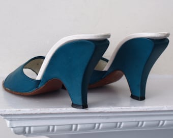 Pierre Cardin avant garde sculptural vintage 1970s Forties-influence wedge heel shoes