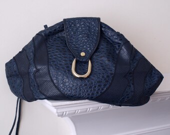 Vintage French Texier Black Leather Crossbody/shoulder Bag  display picture 3