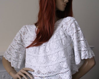 Romantic Mexican cotton lace 1960s/1970s flared cropped blouse top