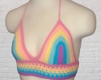 Top bikini all'uncinetto arcobaleno pastello, bralette all'uncinetto colorato, top all'uncinetto, camicia Pride, Crop Top, LGBTq, MADE TO ORDER