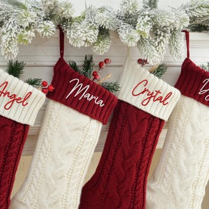 Medias navideñas familiares personalizadas, medias navideñas bordadas 2024, medias tejidas con nombre, regalo de decoración navideña, medias con monograma