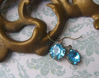 Simple Dangle Earrings Bue Topaz  Vintage Glass Rhinestones, Art Deco Earrings