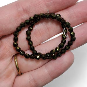 3 mm dunkle Bronze, facettierte runde Perlen, feuerpolierter tschechischer Glasstein, Verkauft als 50 Stück Strang