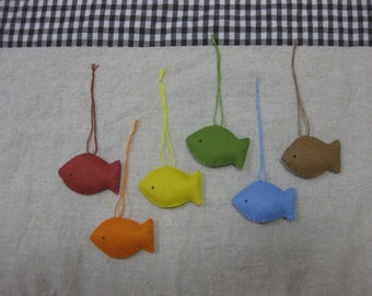 Felt fish ornament (rainbow mix)