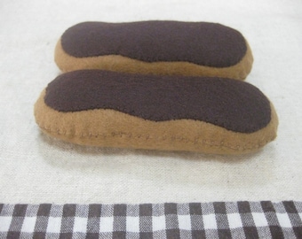 Felt chocolate eclair