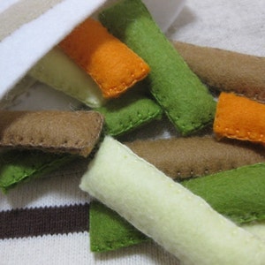 Felt mix vegetable snack image 3