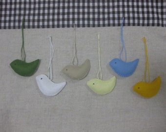 Felt bird ornament (natural mix)